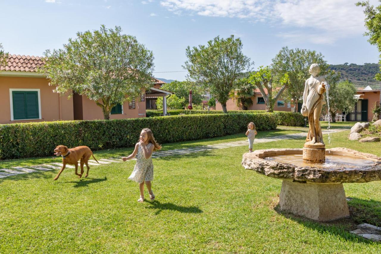 Country Hotel Residence Da Pilade Capoliveri  Exterior photo